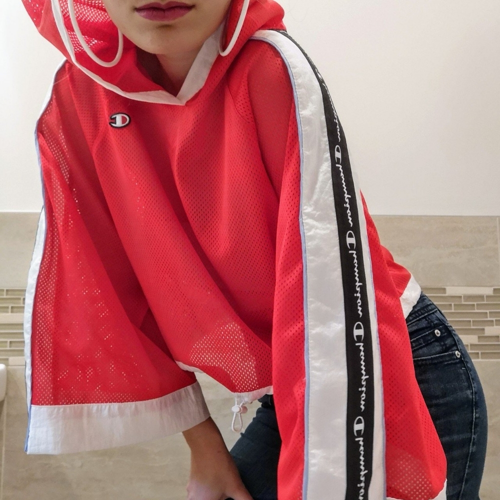 CHAMPION TOP WITH HOODIE